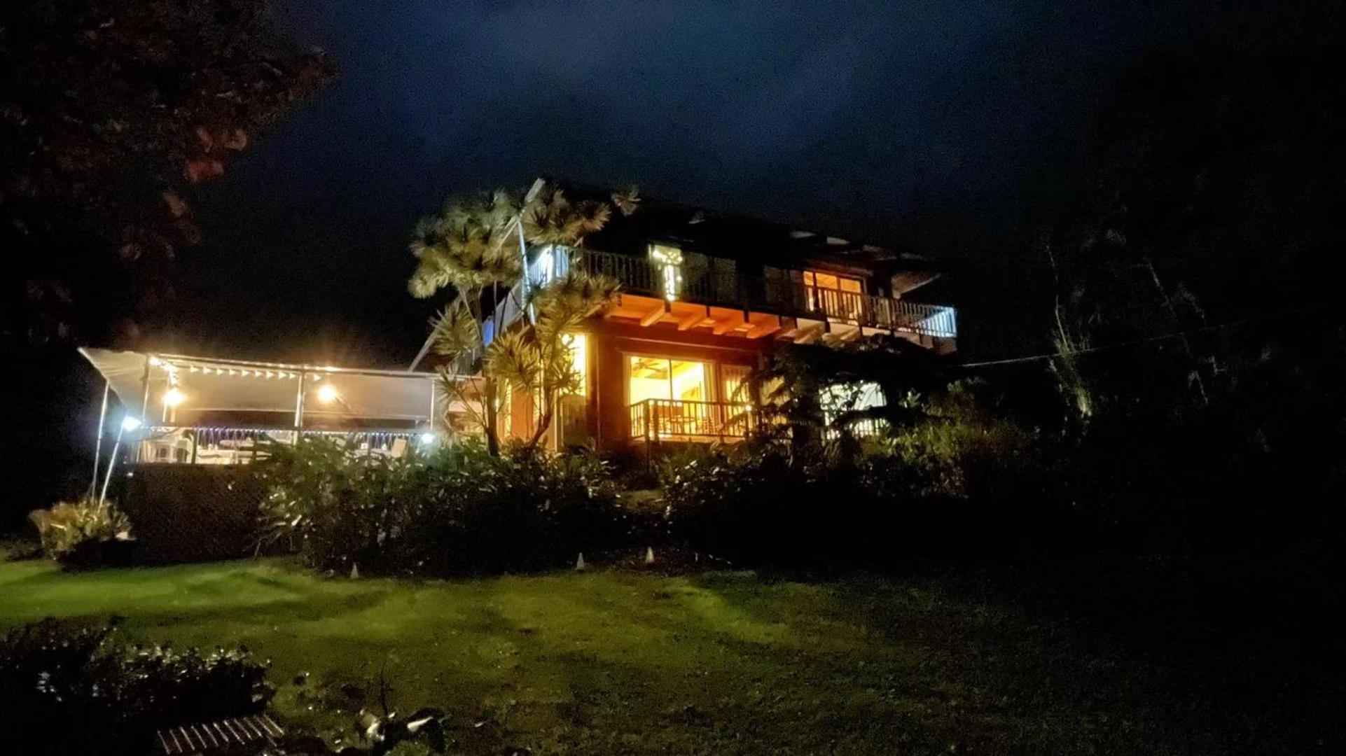 キャプテンクック Coffee Garden Bed & Breakfast エクステリア 写真